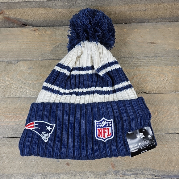 New Era New England Patriots NFL Football Lined Blue/Red/Cream Stocking Hat - Picture 4 of 9